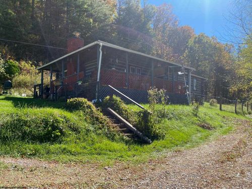 6898 Parsons Rd, Montrose, WV, 26283-7546 | Card Image