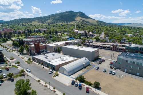 814 Front St, Helena, MT, 59601-3309 | Card Image