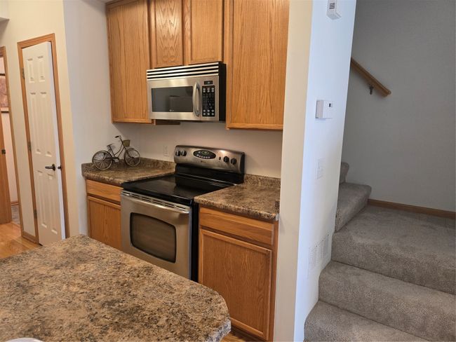 APT-5 - 2200 Hart Ave, Condo with 2 bedrooms, 3 bathrooms and null parking in Des Moines IA | Image 8