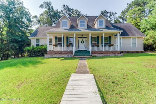 9520 Kalikimaka Pl, Diamondhead, MS, 39525-4180 | Card Image