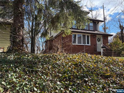 528 Terrace Ave, Hasbrouck Heights, NJ, 07604-2334 | Card Image