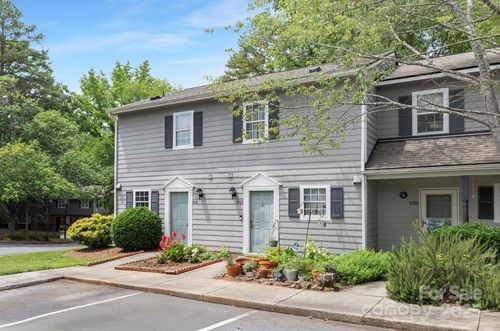6101 Heath Ridge Ct, Charlotte, NC, 28210-7191 | Card Image