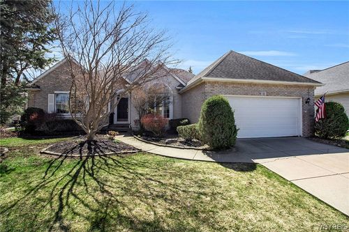 11 Brambly Court, Amherst, NY, 14221 | Card Image