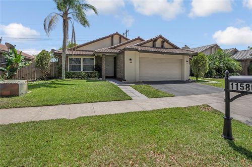 11580 S Quayside Dr, Hollywood, FL, 33026-3721 | Card Image