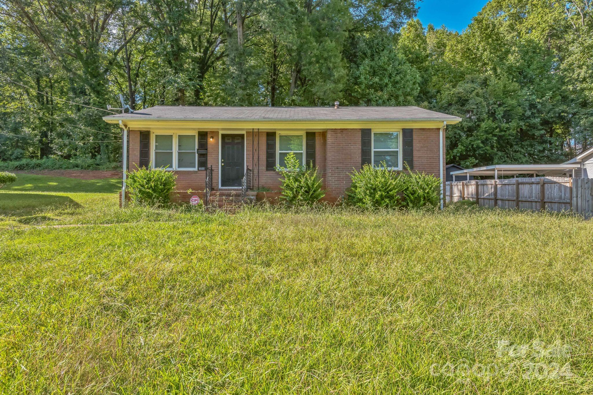 Ridgeley Dr, Charlotte, NC 28208