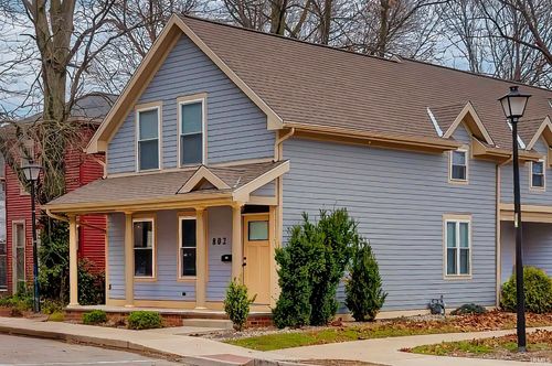 802 Lavina St, Fort Wayne, IN, 46802-4029 | Card Image