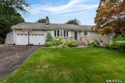 108 Colonese Rd, Fairfield, CT, 06825-1112 | Card Image