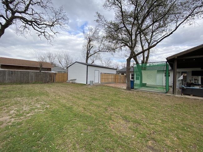 1704 S Houston St, House other with 3 bedrooms, 2 bathrooms and null parking in Kaufman TX | Image 22