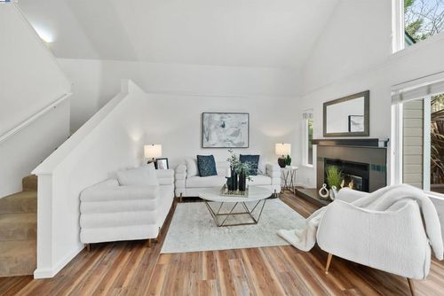 1931 S Forest Hill Pl, Danville, CA, 94526-5603 | Card Image