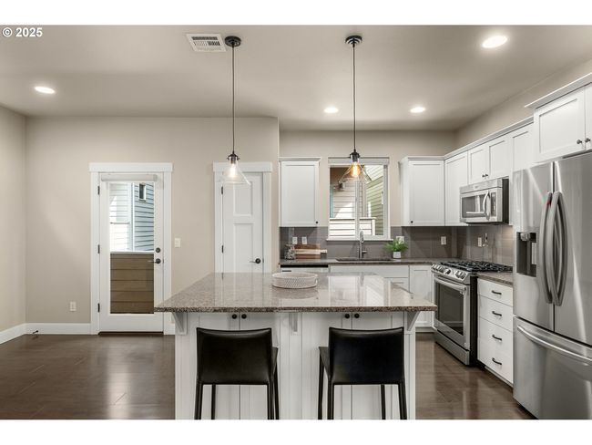 14152 Sw Compass Dr, House other with 4 bedrooms, 3 bathrooms and 2 parking in Beaverton OR | Image 12