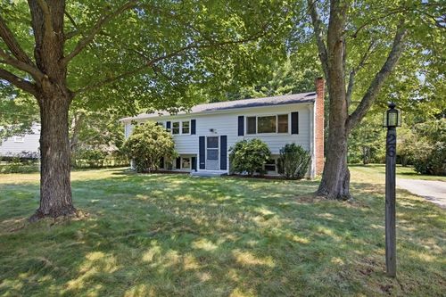 26 Berkshire Rd, Scituate, MA, 02066-4020 | Card Image