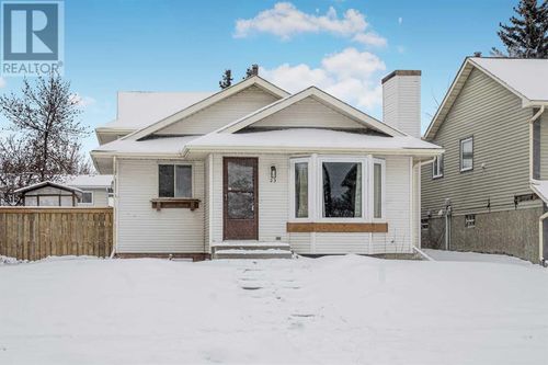 23 Riverbend Gate Se, Calgary, AB, T2C3J5 | Card Image