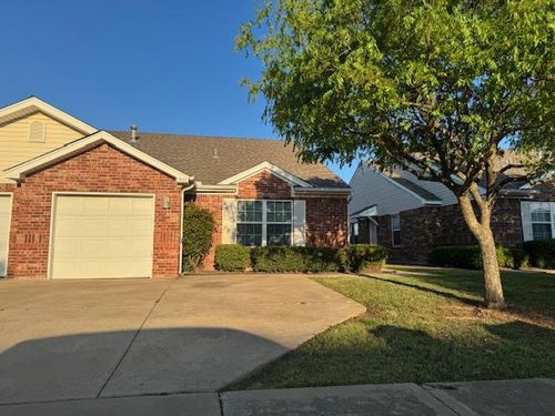 1911 Durham Pl, Norman, OK, 73071-1142 | Card Image