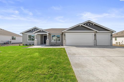 10510 Danube Dr, Pasco, WA, 99301 | Card Image