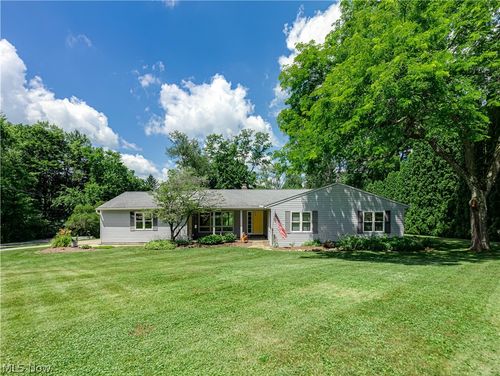 1726 Orchard Dr, Akron, OH, 44333-1853 | Card Image
