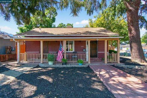 223 W 5th St, Antioch, CA, 94509-1229 | Card Image