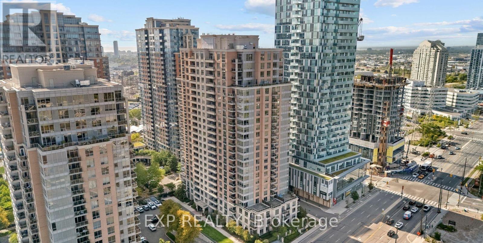 Residential in Toronto (Islington-City Centre West)