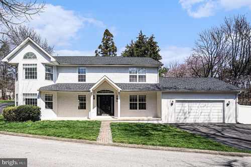 702 Crooked Lane, KING OF PRUSSIA, PA, 19406 | Card Image