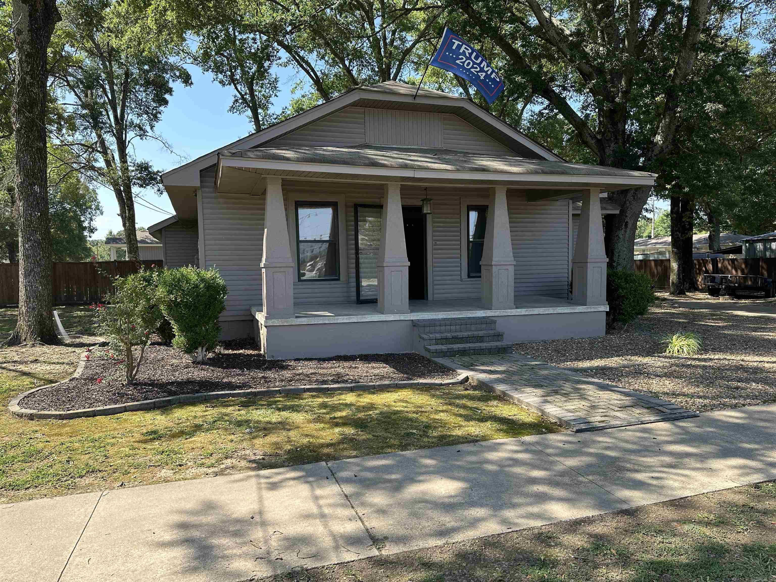 Maple St, Conway, AR 72032 #1