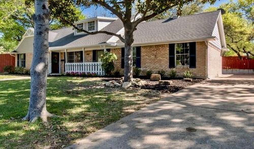 2888 Reedcroft Dr, Farmers Branch, TX, 75234-7223 | Card Image