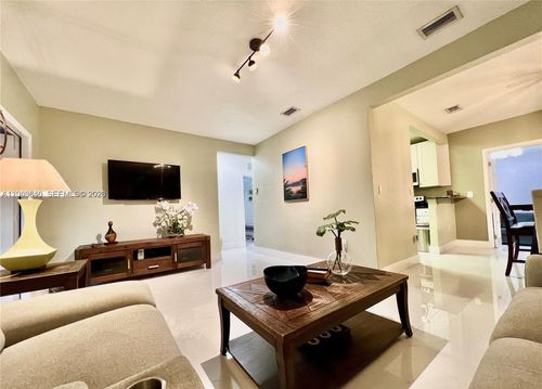 1-1380 Sw 11th St, Miami, FL, 33135 | Card Image