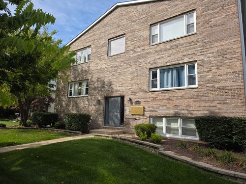 4-712 Highland Ave, Elgin, IL, 60123-5379 | Card Image
