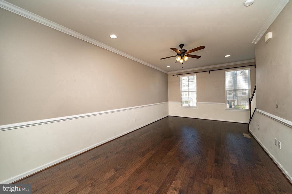 Residential in GLEN BURNIE 2