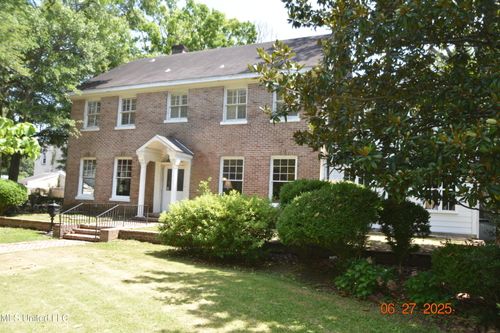 1211 River Rd, Greenwood, MS, 38930-4028 | Card Image