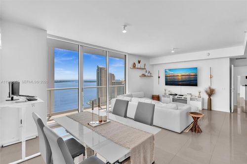 2916-300 S Biscayne Blvd, Miami, FL, 33131 | Card Image