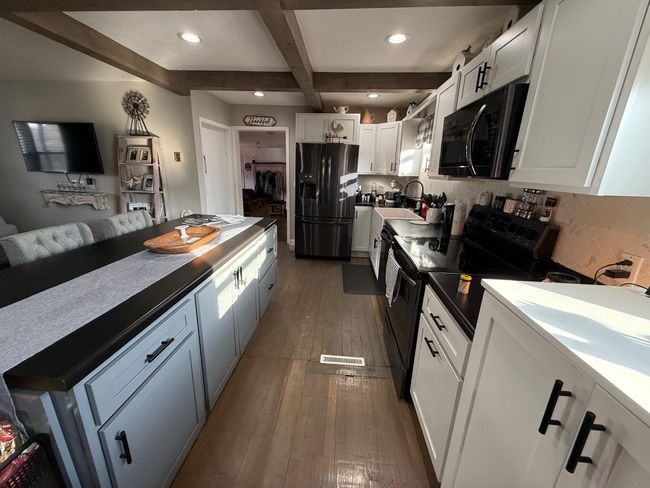 106 Walnut Ln, House other with 3 bedrooms, 2 bathrooms and null parking in Gray KY | Image 4