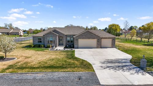1859 Road F.5 Ne, Moses Lake, WA, 98837-9663 | Card Image
