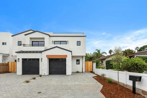 243 Dahlia Ave, Imperial Beach, CA, 91932-1995 | Card Image