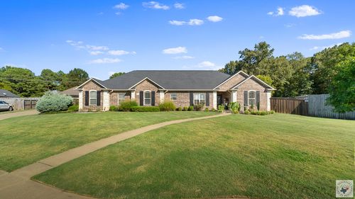 24 Lone Star Pkwy, Texarkana, TX, 75503-9611 | Card Image