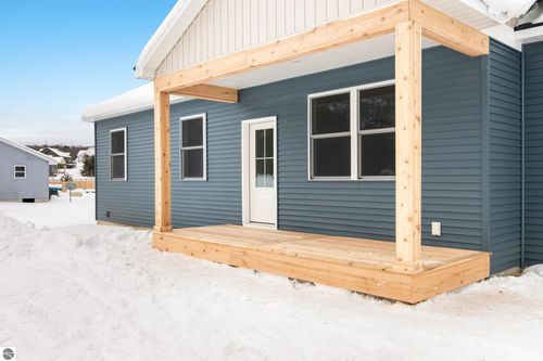 8528 S Olivia Drive, Maple City, MI, 49664 | Card Image