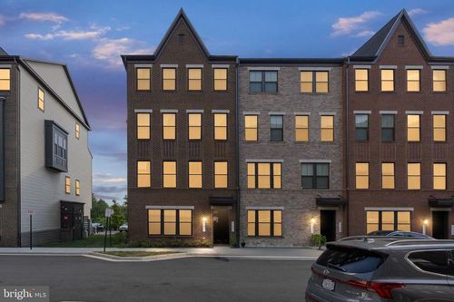 43433 Stonewood Crossing Ter, ASHBURN, VA, 20148-3212 | Card Image