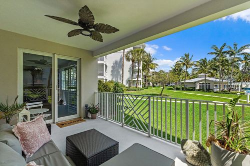 32-411 Bay Colony Dr N, Juno Beach, FL, 33408-2144 | Card Image