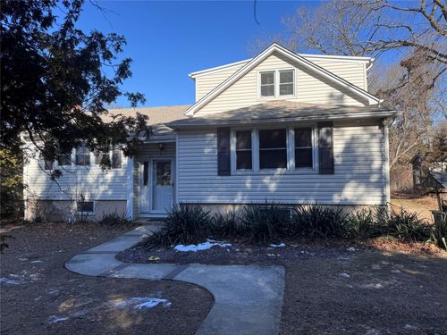 79 Inwood Ave, Selden, NY, 11784-2917 | Card Image