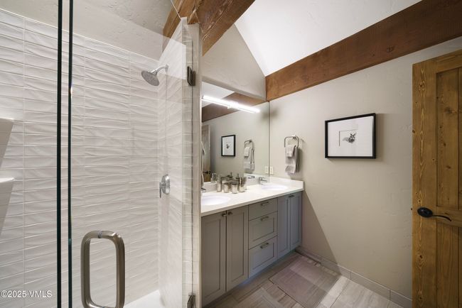 Second Master Bathroom | Image 48