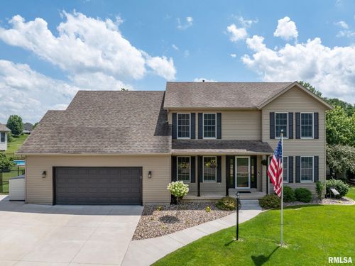 79 Parkview Dr, Eldridge, IA, 52748-9500 | Card Image