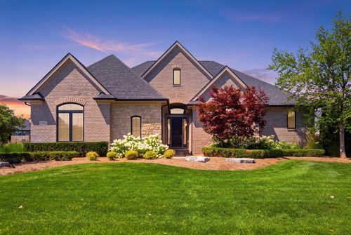 3308 Grantham Ct, Oakland, MI, 48363-2377 | Card Image