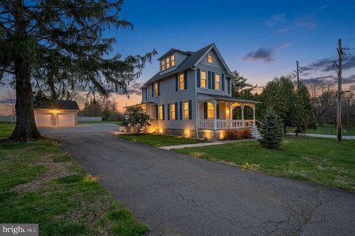 642 Concord Rd, GLEN MILLS, PA, 19342-1345 | Card Image
