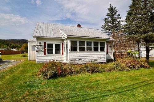 333 Main St, Waterbury, VT, 05676-9553 | Card Image