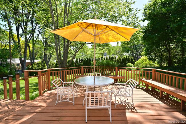 1010 Rock Spring Rd, House other with 4 bedrooms, 3 bathrooms and null parking in Bloomfield Hills MI | Image 9