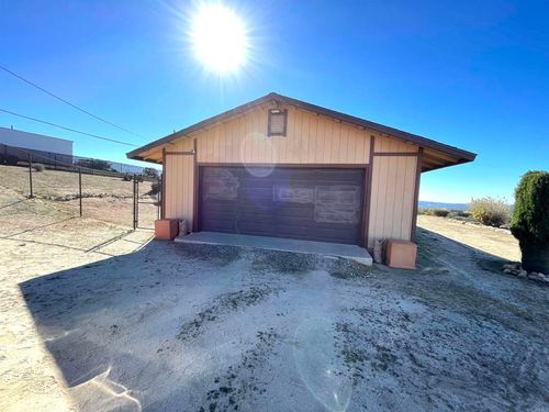 1902 Tierra Del Sol Rd, Boulevard, CA, 91905-9663 | Card Image