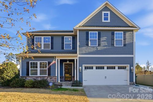 1103 Clover Ln, Matthews, NC, 28104-6120 | Card Image
