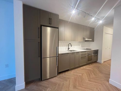 2xx-9228 Slopes Mews, Burnaby, BC, V5A0E9 | Card Image