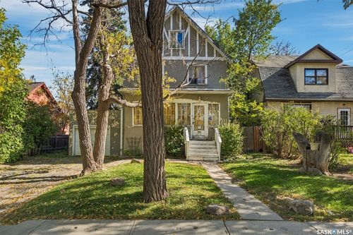 1371 Princess Street, Regina, SK, S4T3Y9 | Card Image