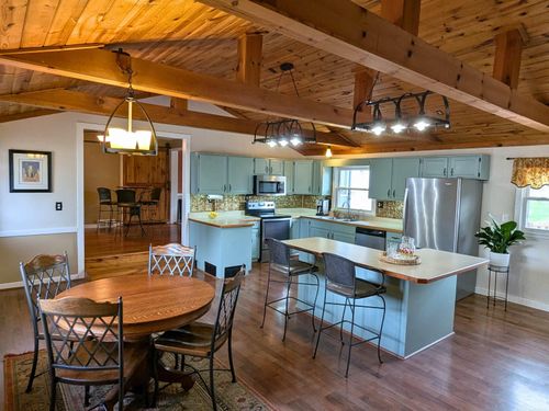 4189 Berkshire Blvd, Jackson, MI, 49203-5114 | Card Image