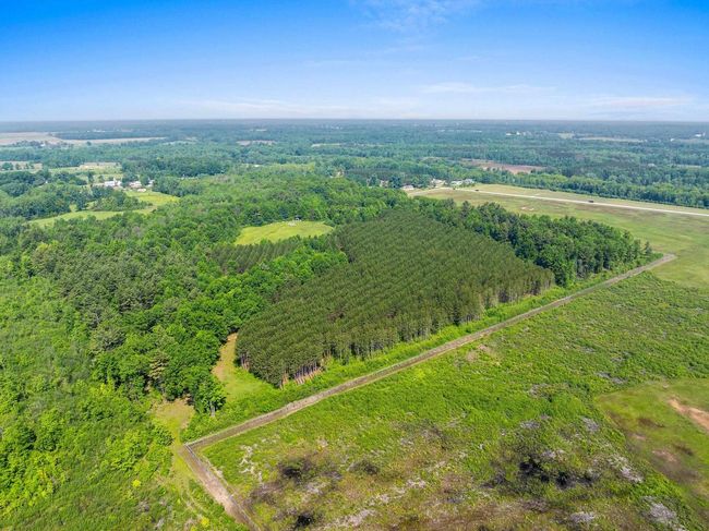 3211 Airport Road, Home with 0 bedrooms, 0 bathrooms and null parking in Oconto WI | Image 18