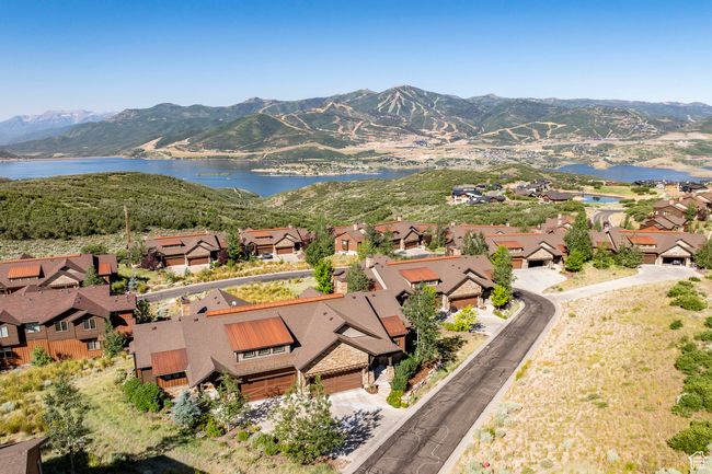 1658 E Viewside Cir, Townhouse with 3 bedrooms, 3 bathrooms and 2 parking in Hideout UT | Image 45